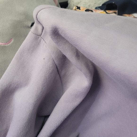 Slightly cropped crewneck - Picture 6 of 6